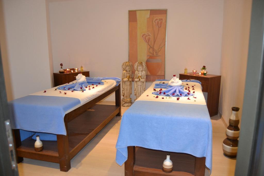 Hotel Suix Lara Antalya Buitenkant foto